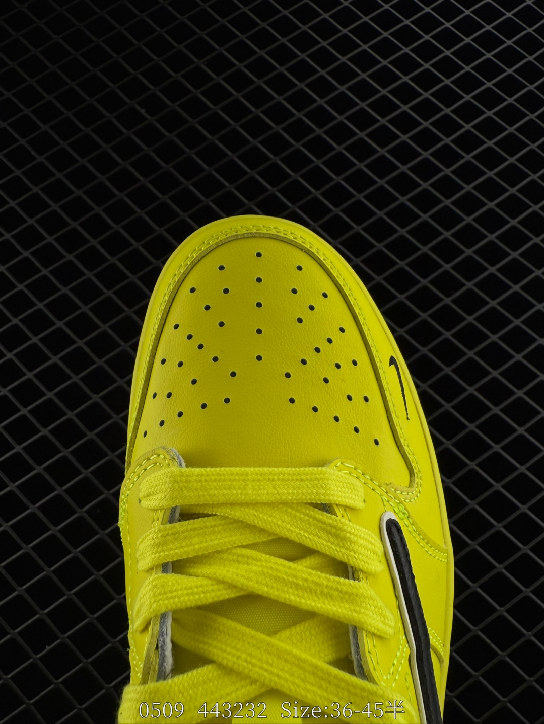 Travis Scott x Air Jordan 1 ” Reverse Mocha “